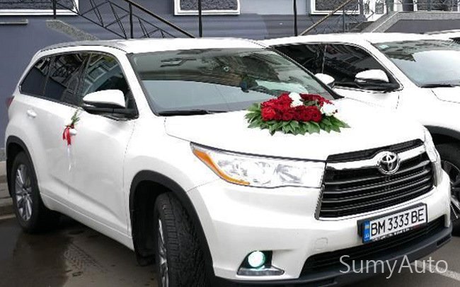 Аренда Toyota Highlander на свадьбу Сумы